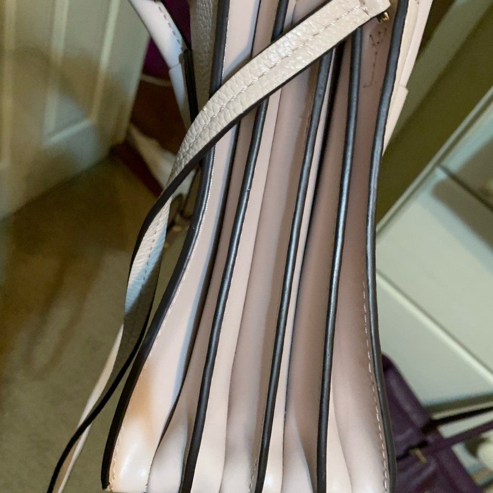 New!Michael Kors Blush Small crossbody bag cute! - Picture 4 of 7